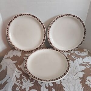 Buffalo China Vintage Brown Geometric Border 9 Inch Dinner Plates Set of 3 USA